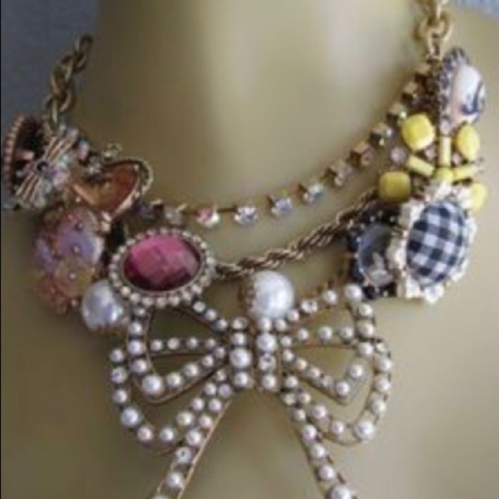 Betsey Johnson cat necklace